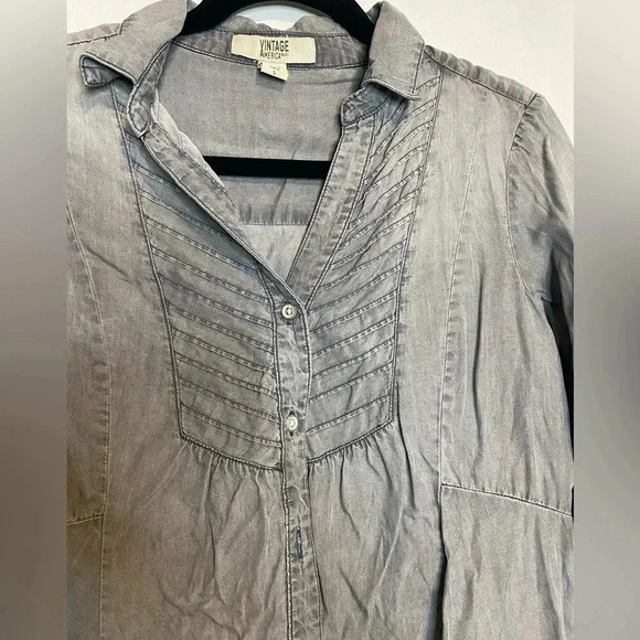Vintage America - grey denim looking button up long sleeve top - size small - Picture 2 of 6